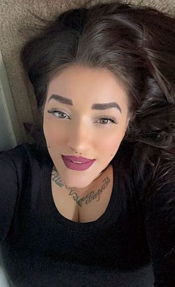 Christina Navarro